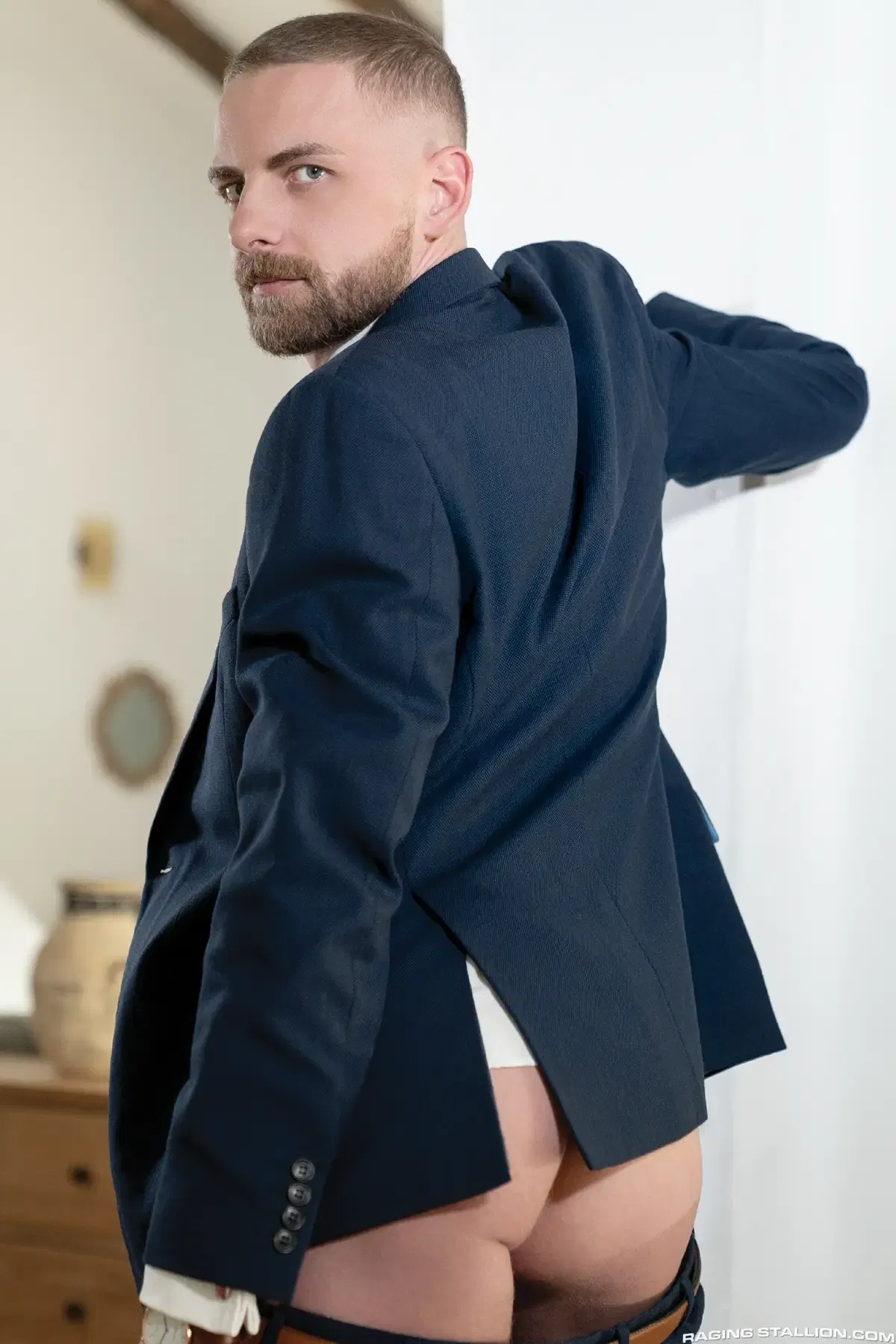 Strong Suit: Manuel Reyes & Zac Johnson – Raging Stallion 3