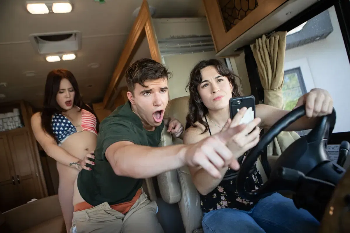 Hitcher Girl Loves Married Ass: Isabella Gomez & Maverick Sun 5