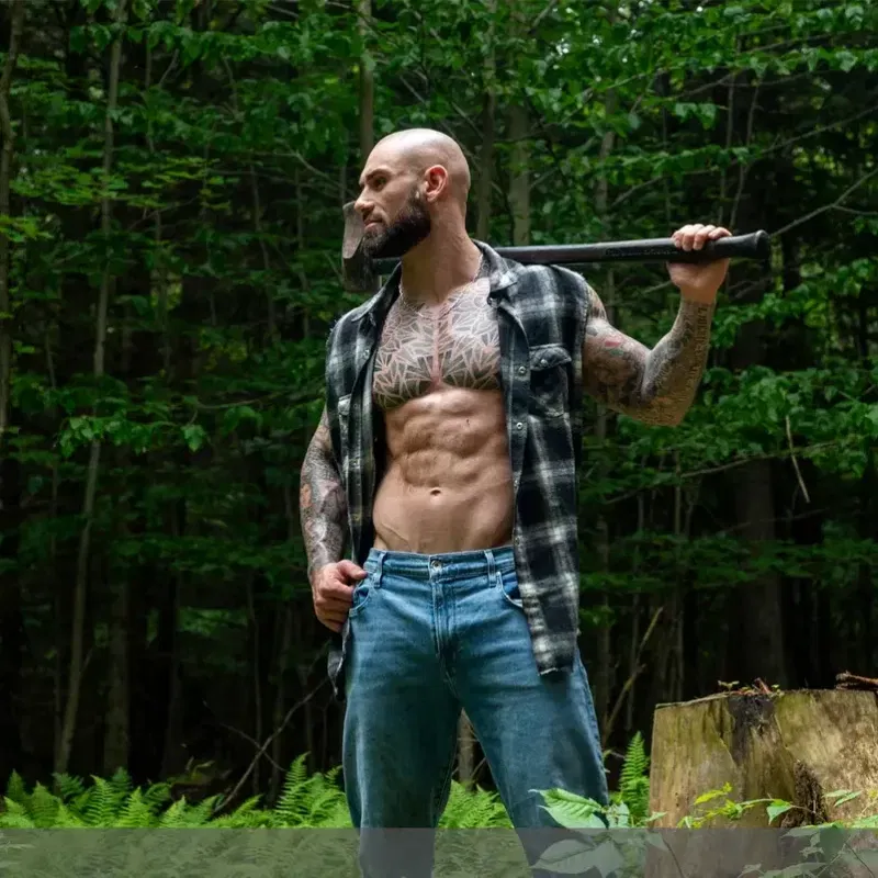 Meet The Extremely Sexy Lumberjack Axel Reed 3