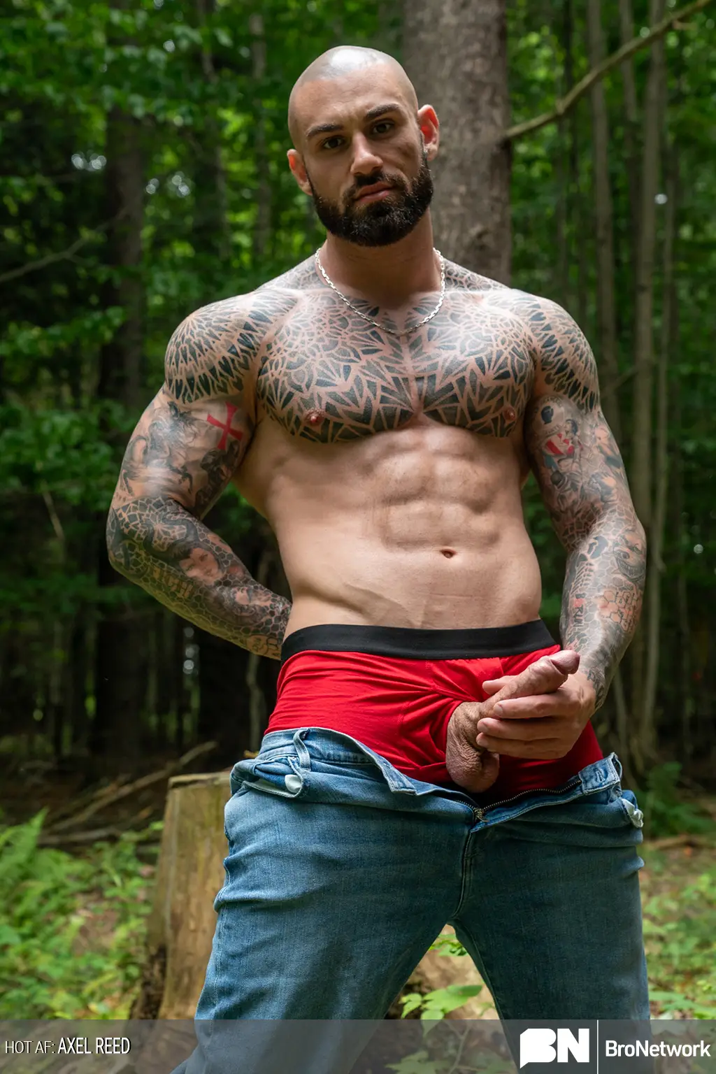 Meet The Extremely Sexy Lumberjack Axel Reed 12