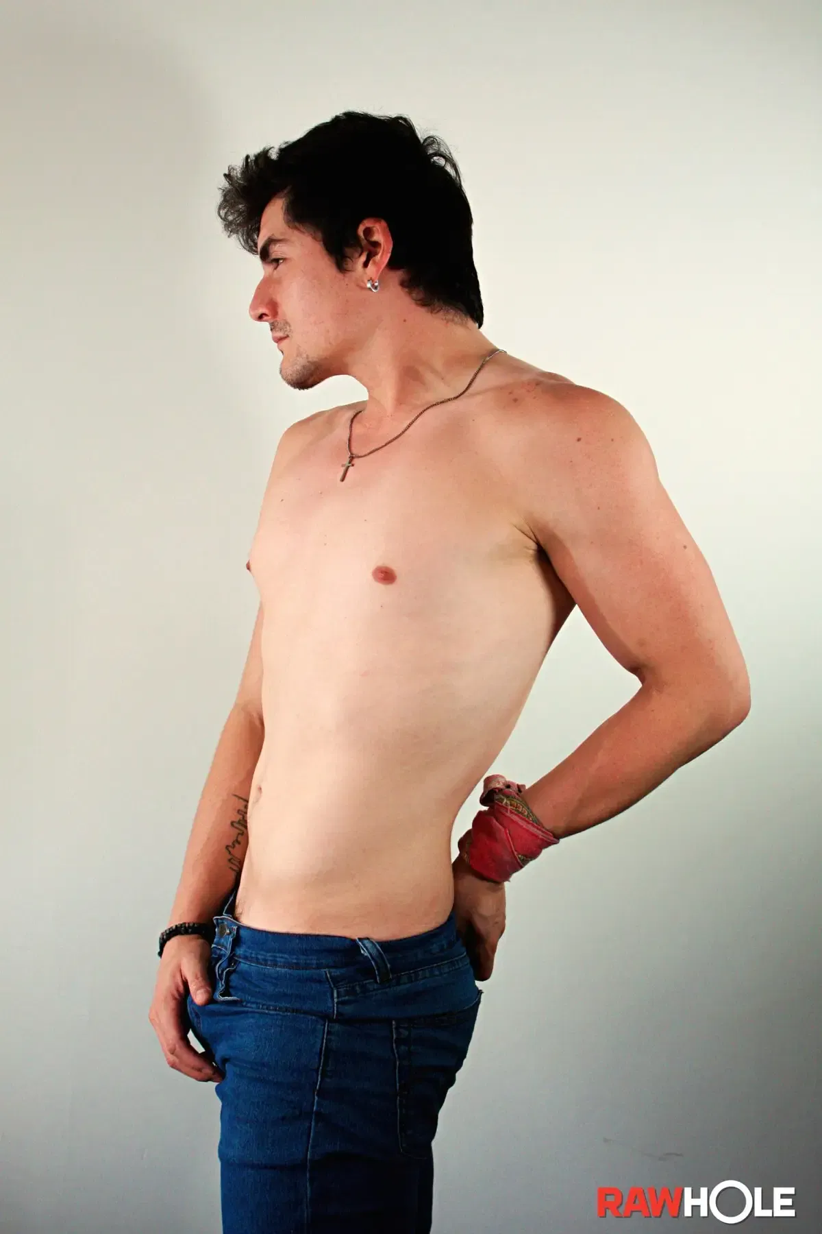 Axeloon Breeds Alfonso Osnaya Raw