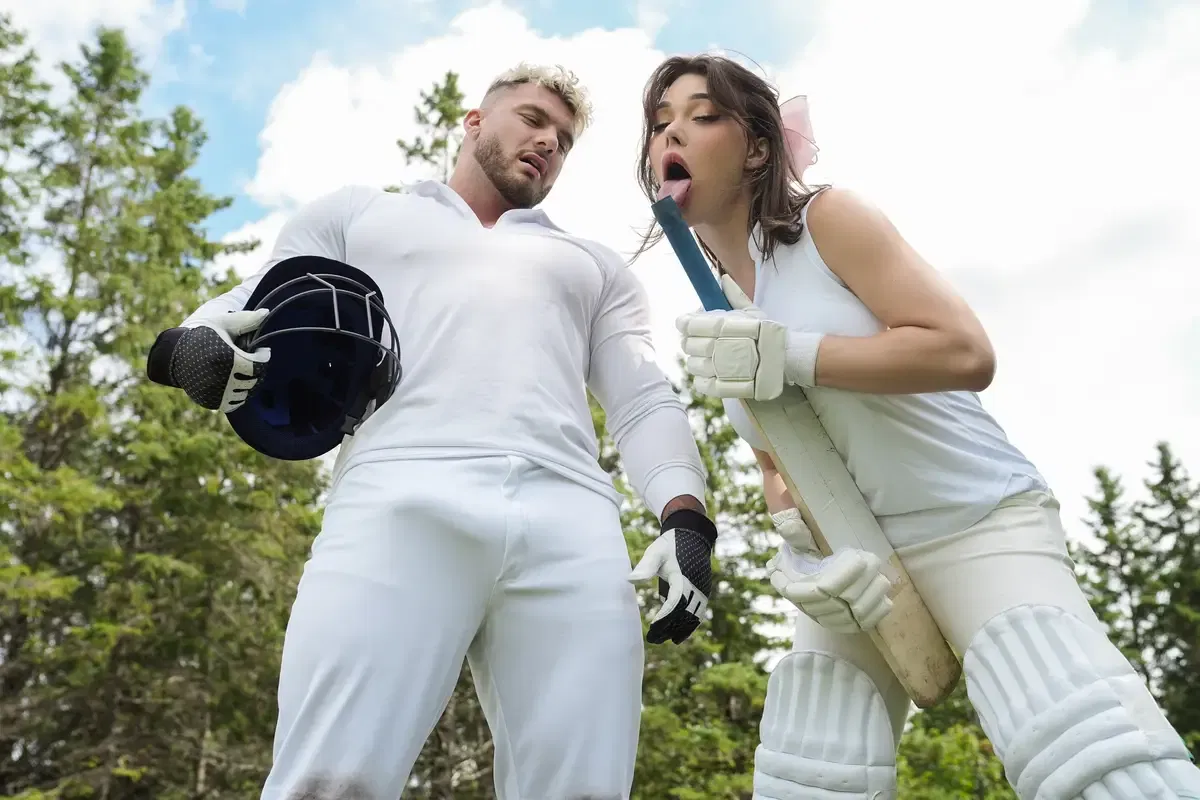 Emma Rose's Sneaky Cricket Fuck With William Seed 2