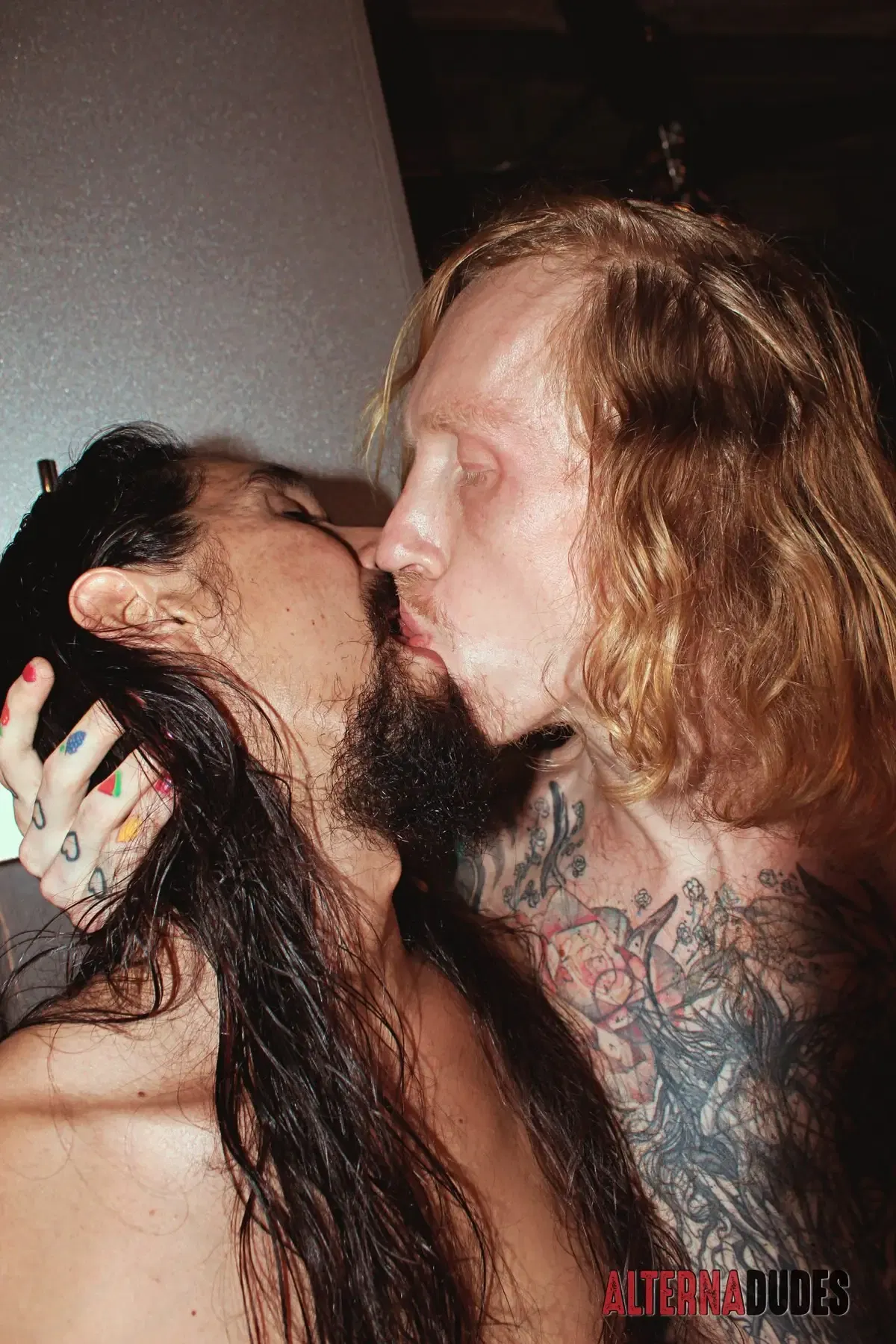 Logan Flood Tops Maxx Stoner At Alternadudes