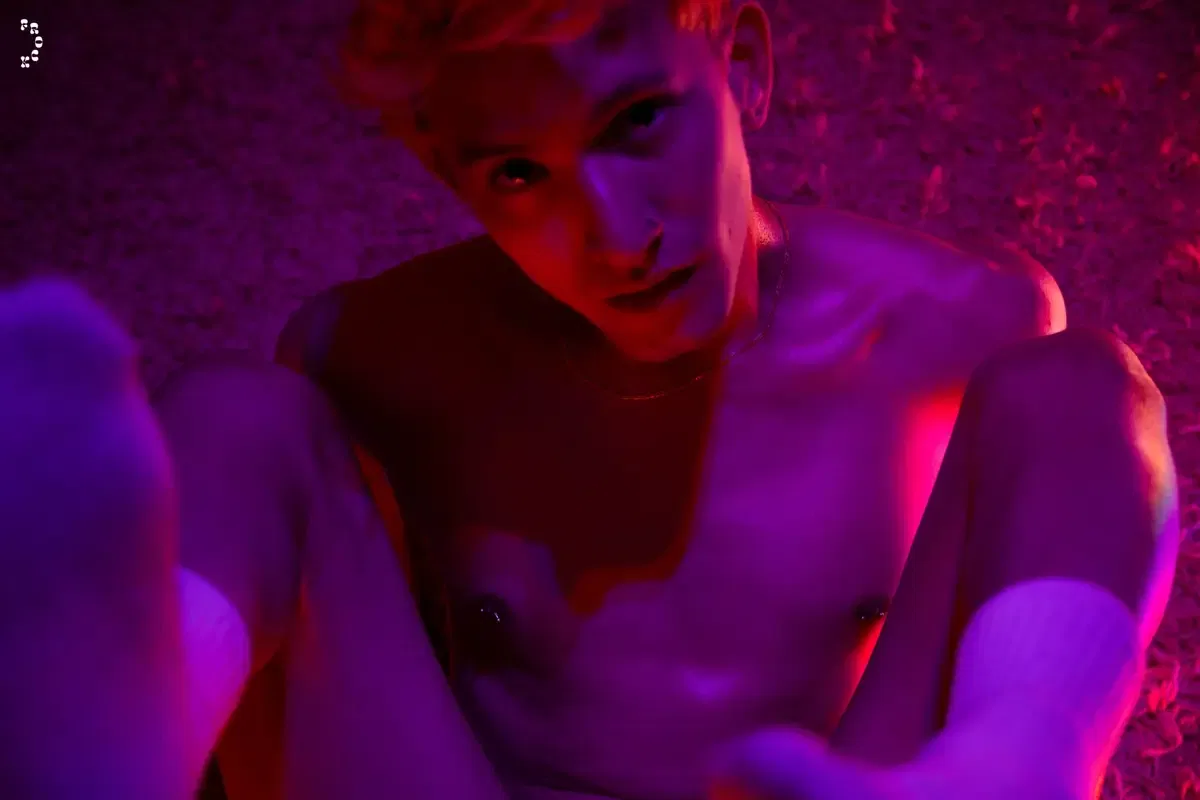 Meet Justin Berry On Frock The World 3