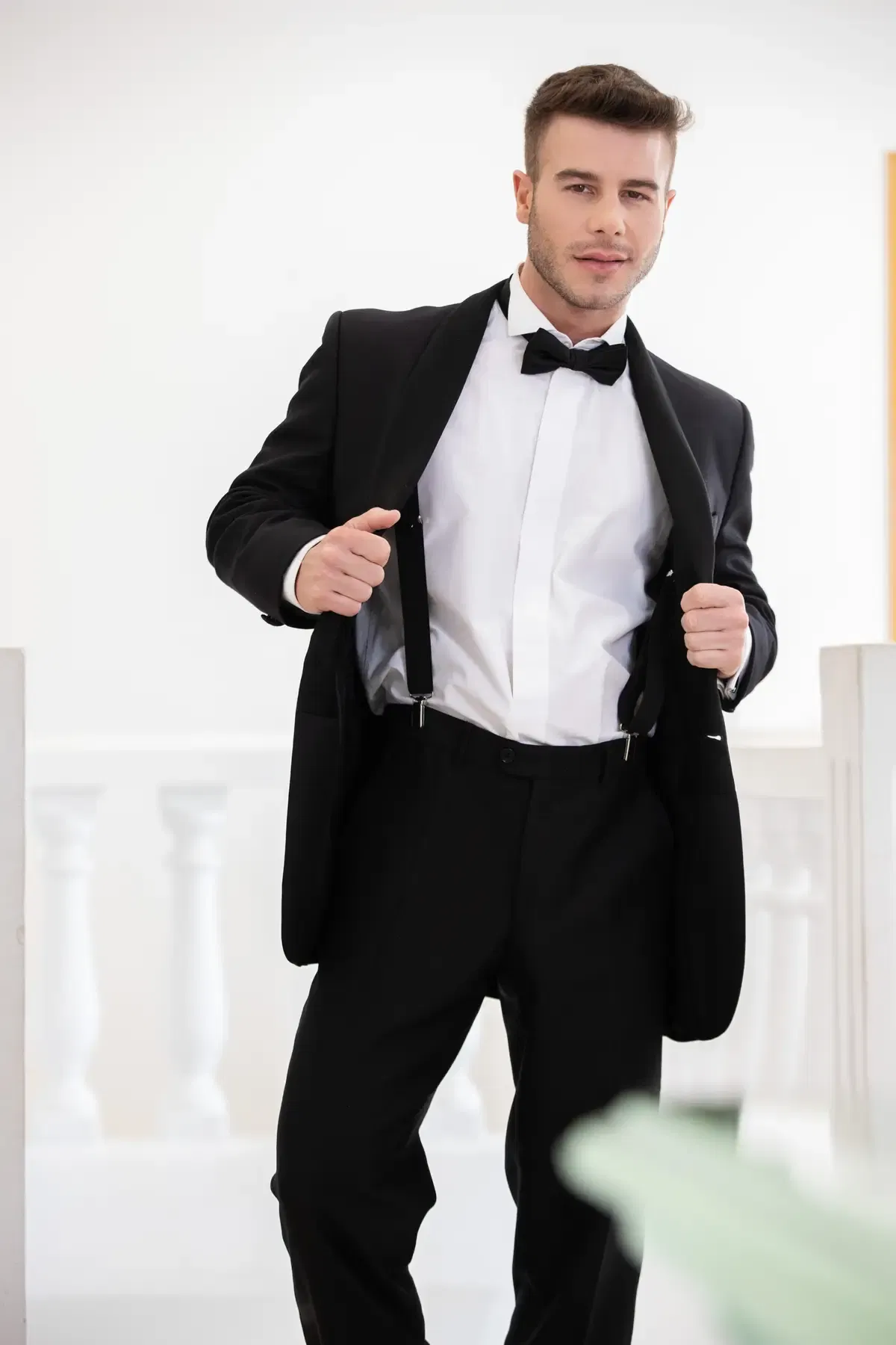 Sexual Suitors - Part 3: Sir Peter & Allen King 1