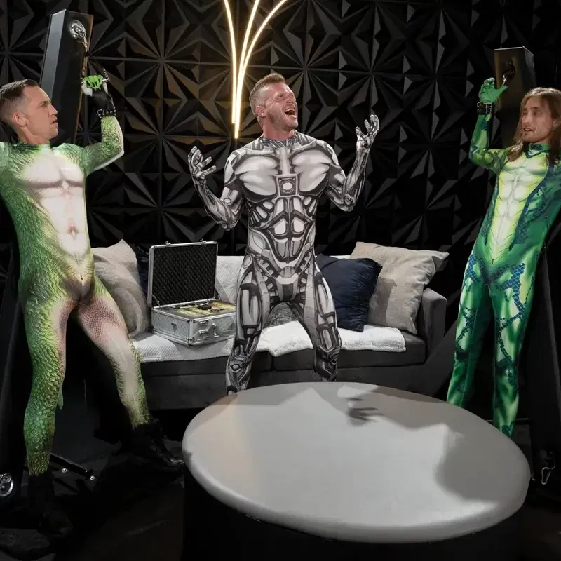 Super Holes: Brian Bonds, Ethan Sinns & Dylan Hawks 6