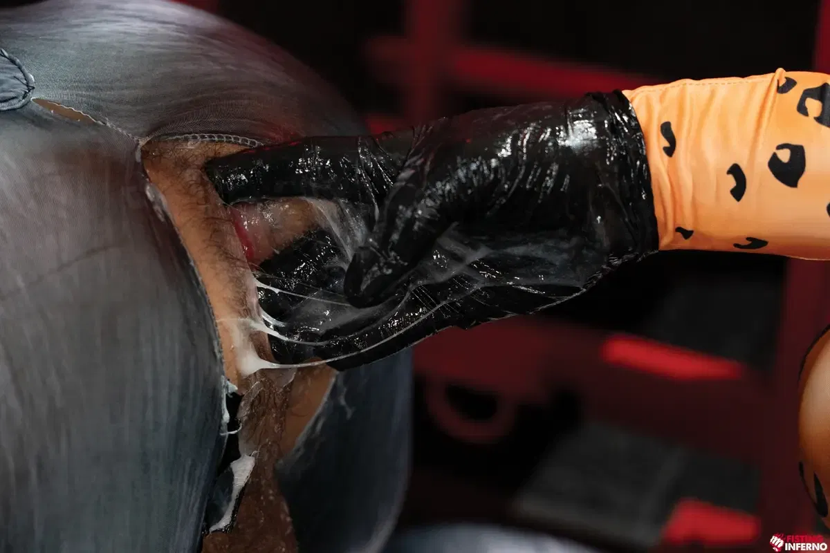 Super Holes - Chapter 1: Archer Croft & Zac Snow 9