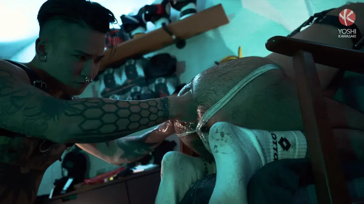 Yoshi Fists French Gay Fisting Star Leon Chevalier 8