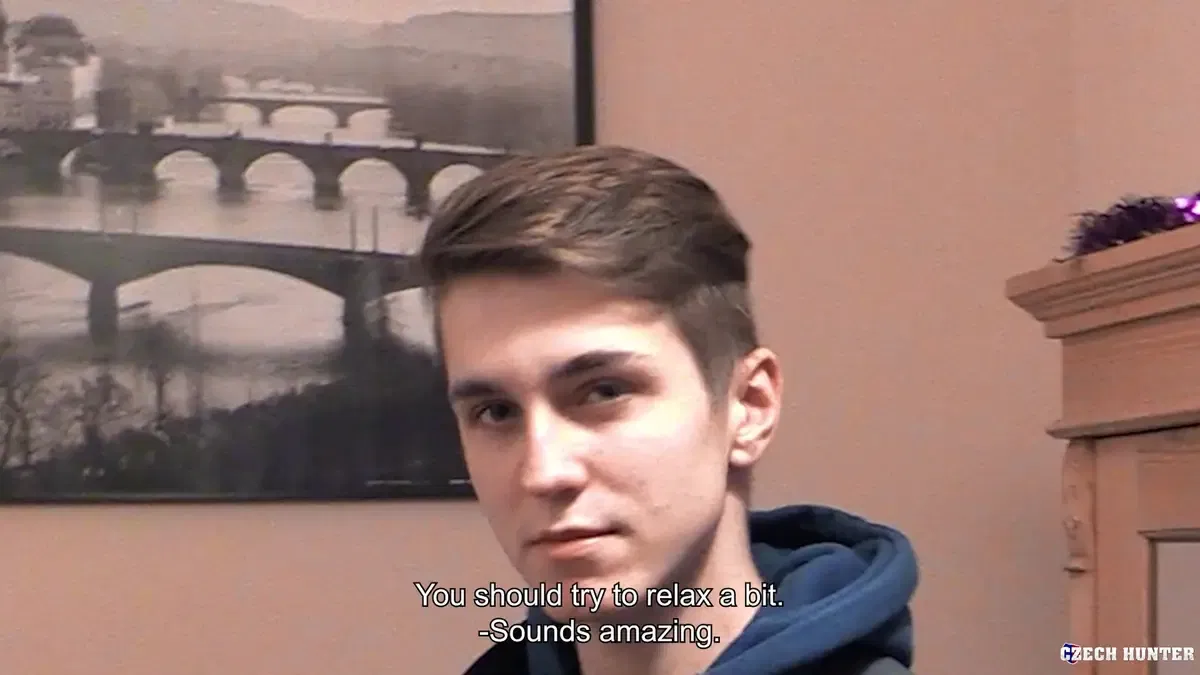 Czech Hunter 713: The Cute Courier 2