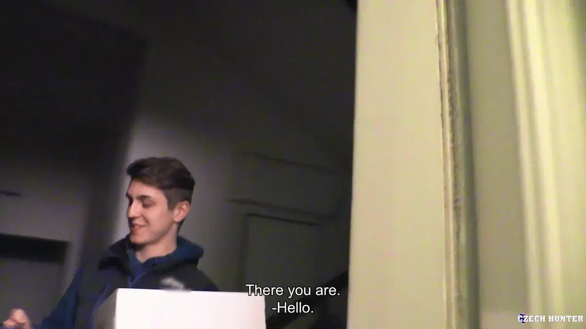 Czech Hunter 713: The Cute Courier