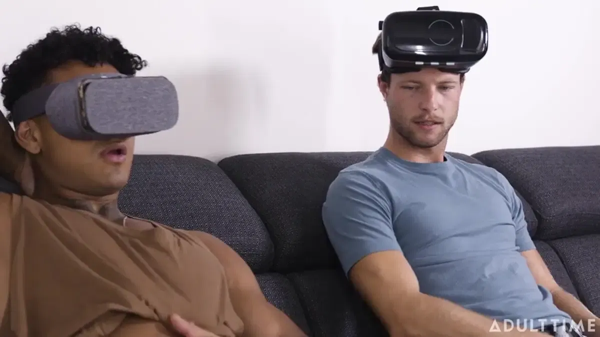 Virtual Chick's Still A Chick: Kenzo Alvarez & Benjamin Blue 4