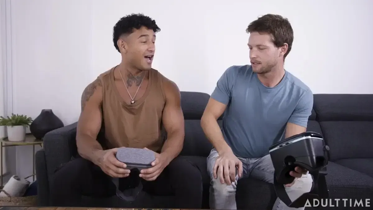 Virtual Chick's Still A Chick: Kenzo Alvarez & Benjamin Blue