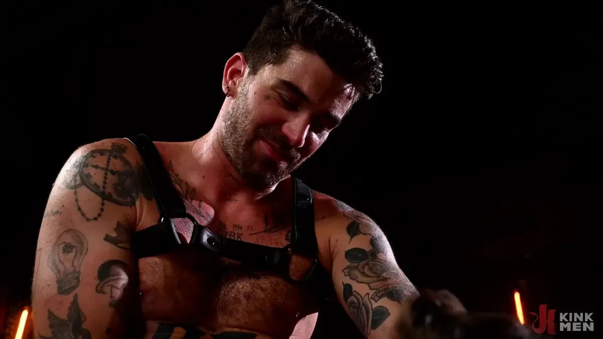 Bound In Leather: Chris Damned & Damaged Bttm 16