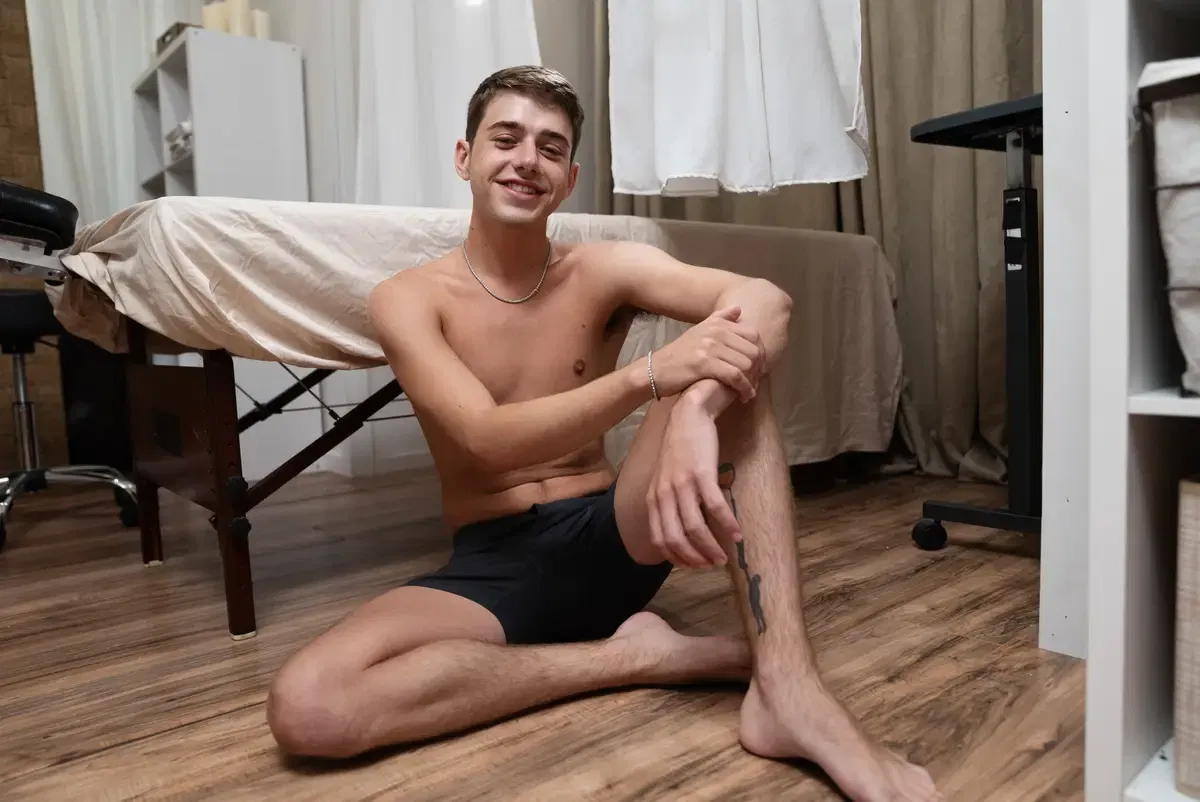 Cum Facial: Dom King, Joey Mills & Big Dick Fig 3