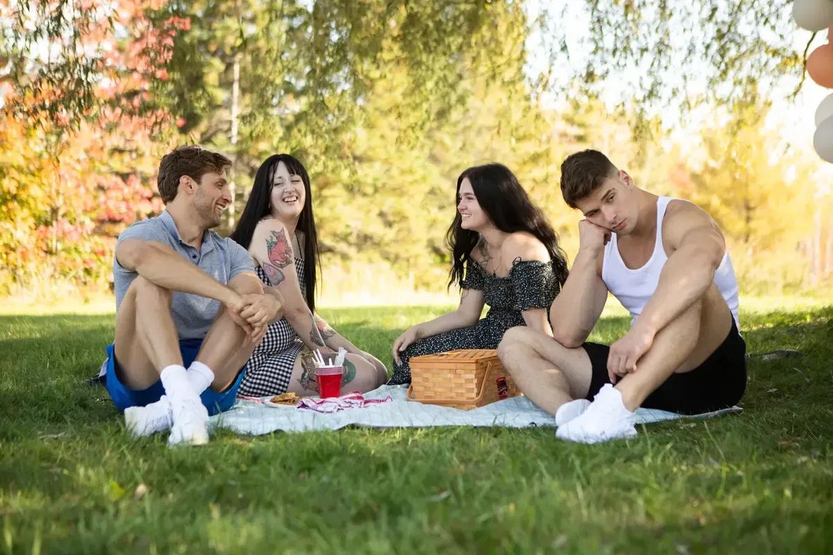 Dick At The Picnic: Dom King & Malik Delgaty 9