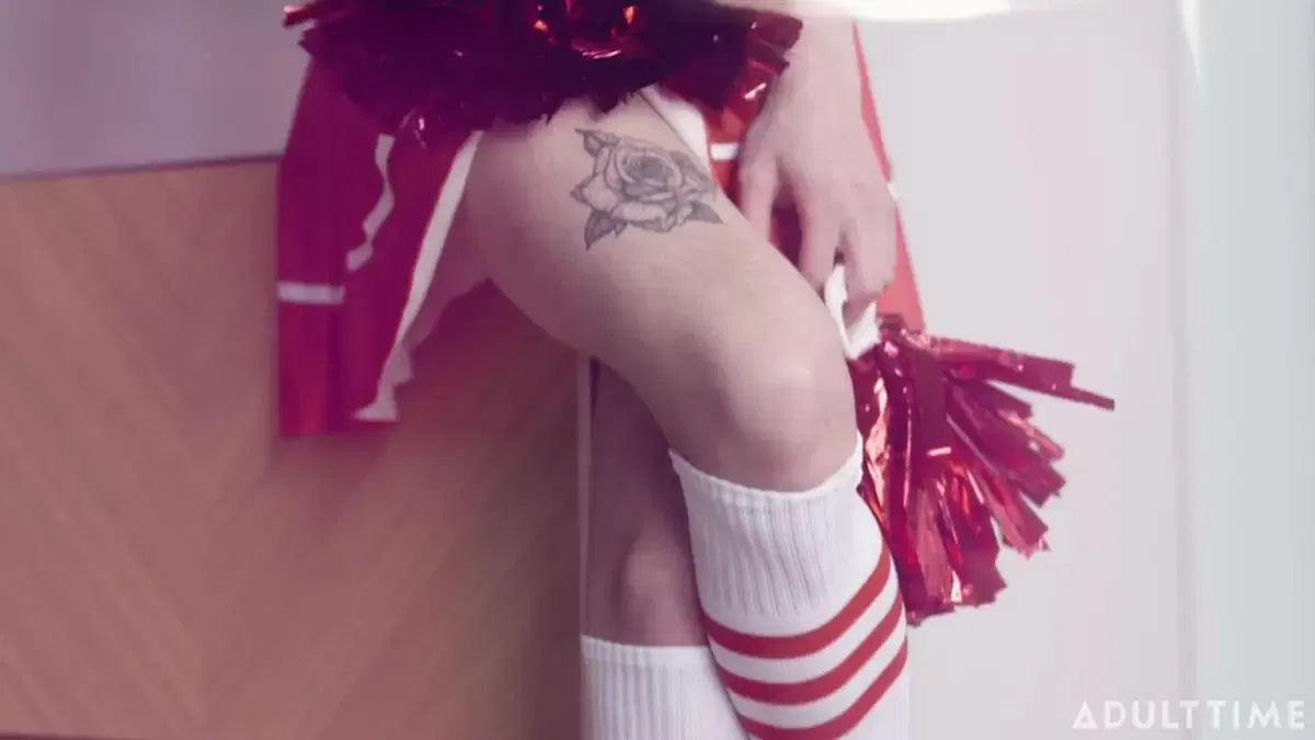 Femboy Takes One For The Team: Cole Link & Braxton Cruz