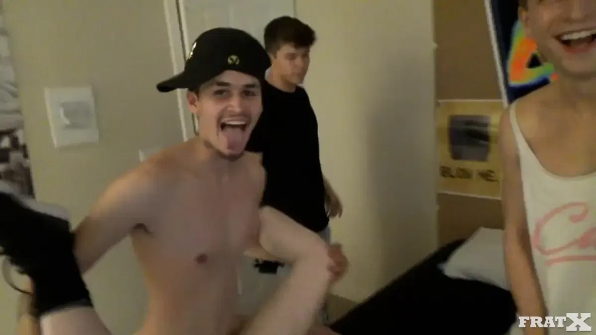 Guys, I Want To Bottom This Time - Fraternity X