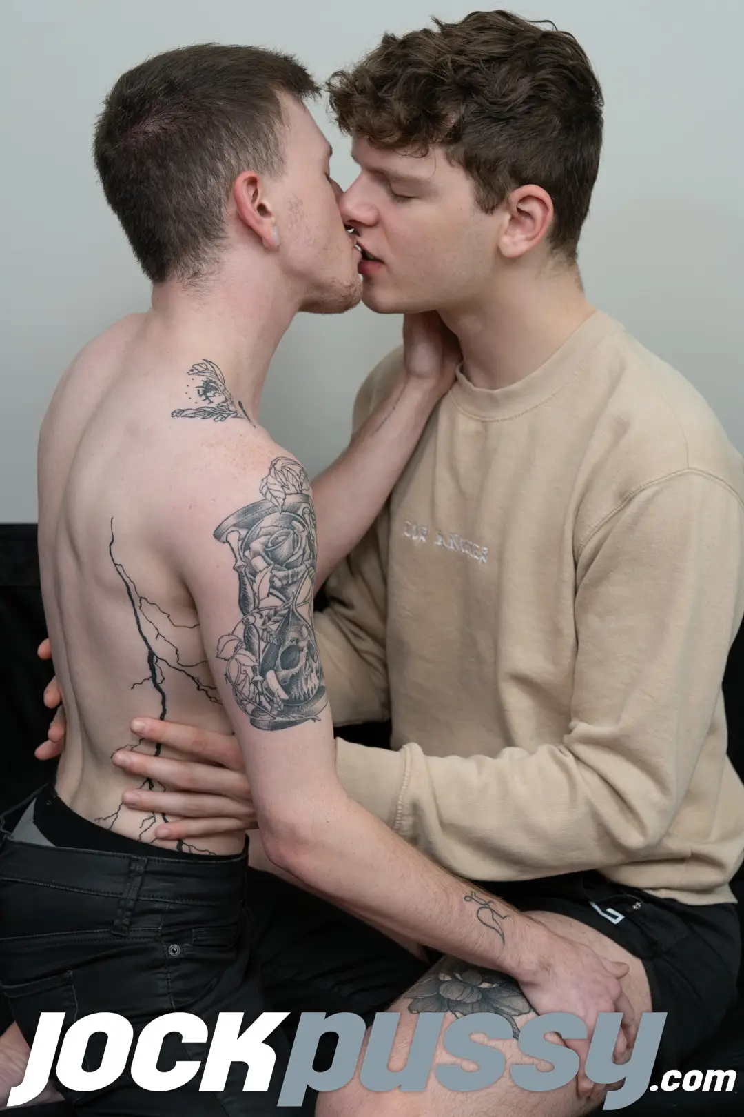 Jock Pussy: Jaxson Cole & Ethan Tate - Chapter 1