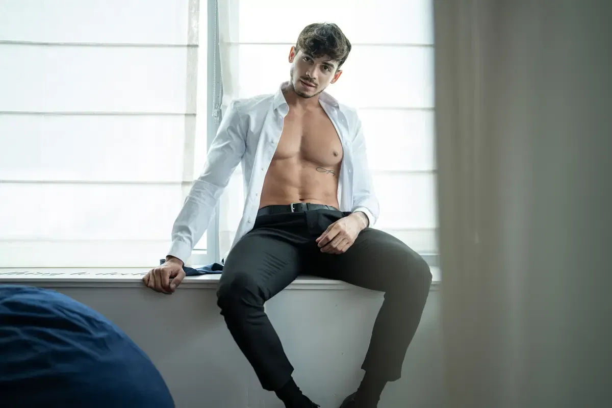 Lie To Me: Dom King & Ashton Summers 5