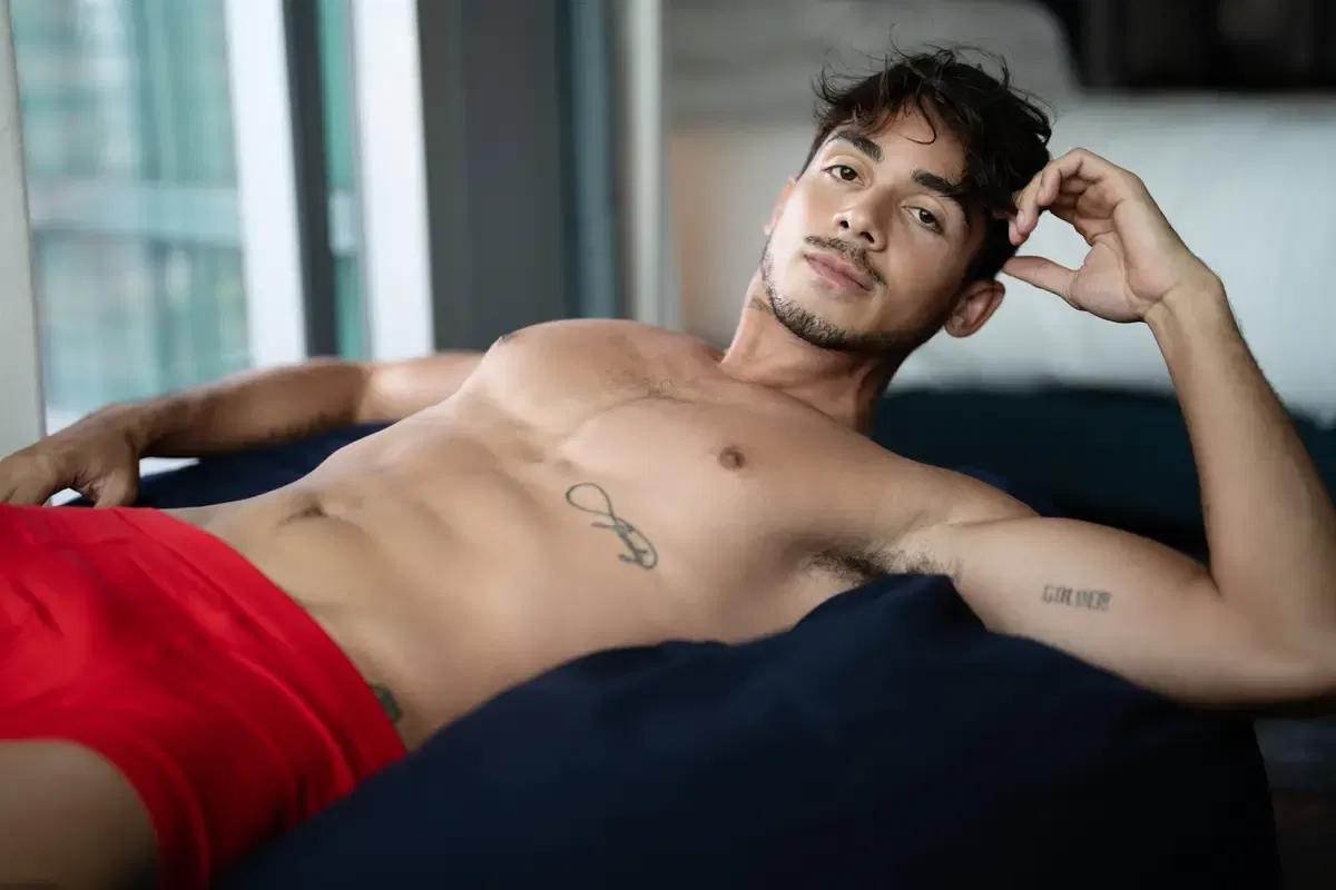 Lie To Me: Dom King & Ashton Summers 6