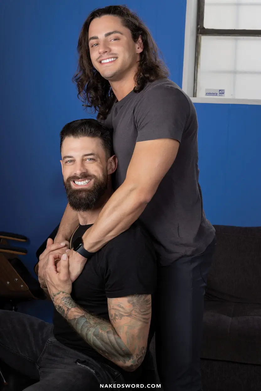 Luca del Rey Enjoys Alpha Dominance With Alpha Wolfe 8