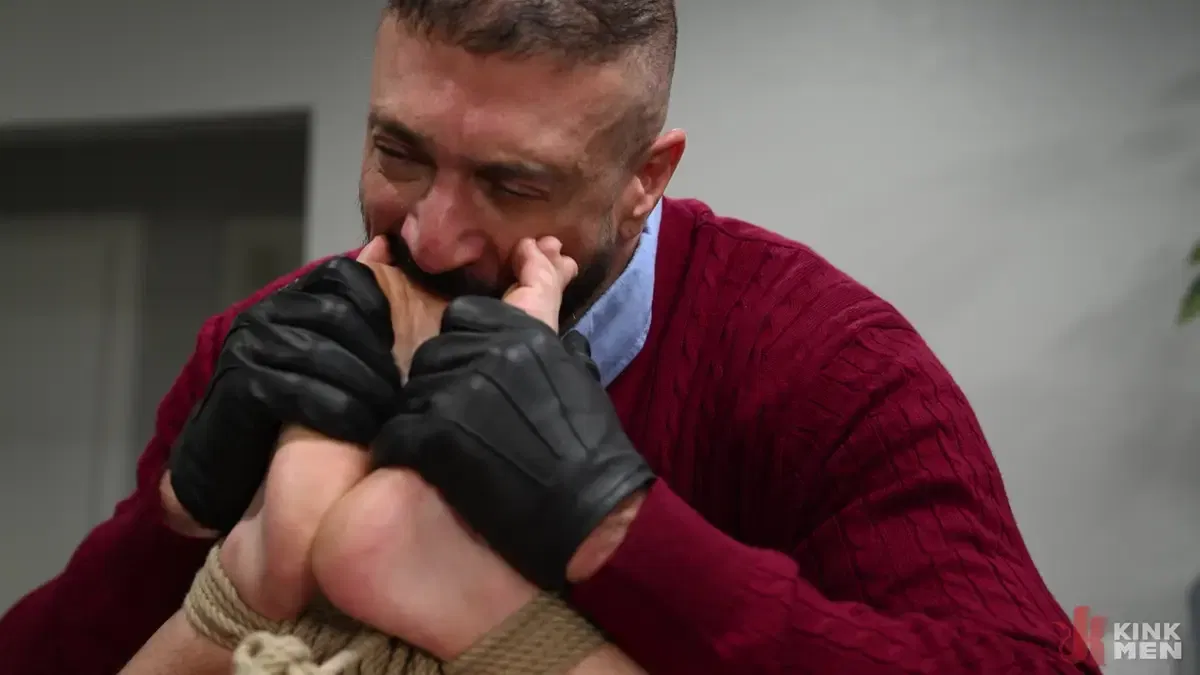 Marco Napoli Stuffs Ace Stallion Full Of Fists and Cock 3