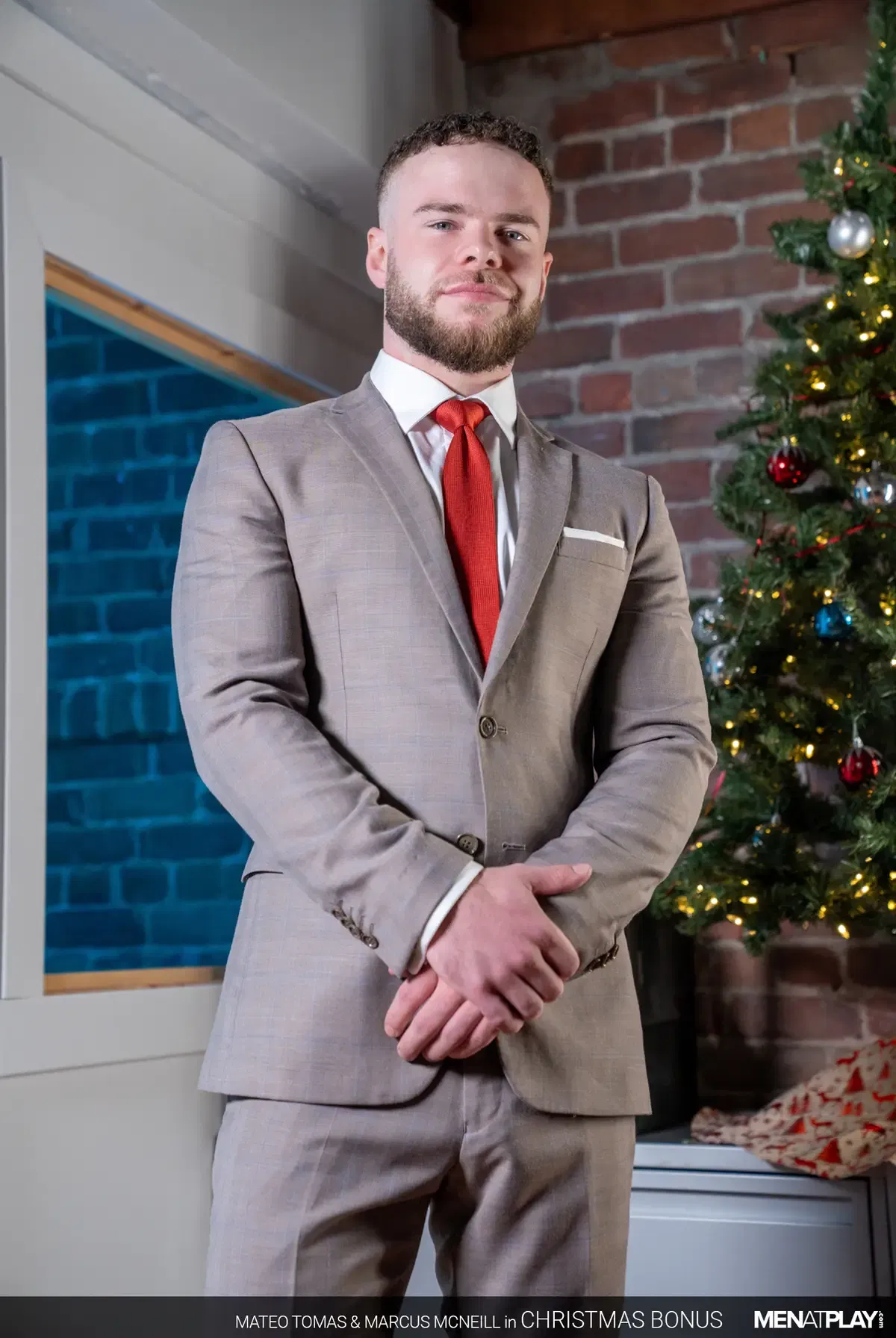 Mateo Tomas Gets a Christmas Bonus From Marcus McNeill 6