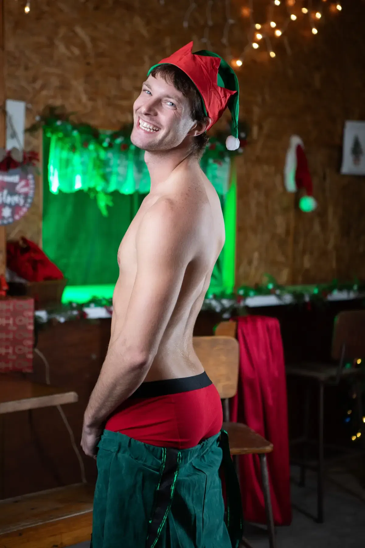 Santa's Raunchy Workshop: Benjamin Blue & Daddy Cakes 3