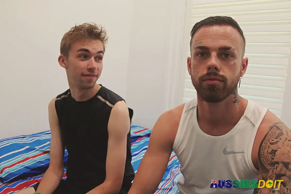 Elijah Pleases Timmy With His Big, Uncut Member 1