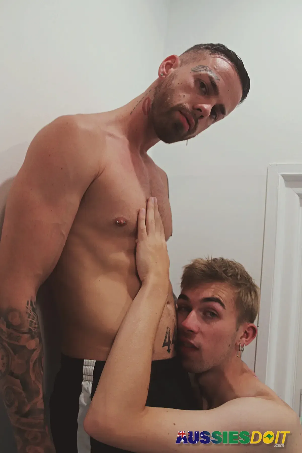 Elijah Pleases Timmy With His Big, Uncut Member 6