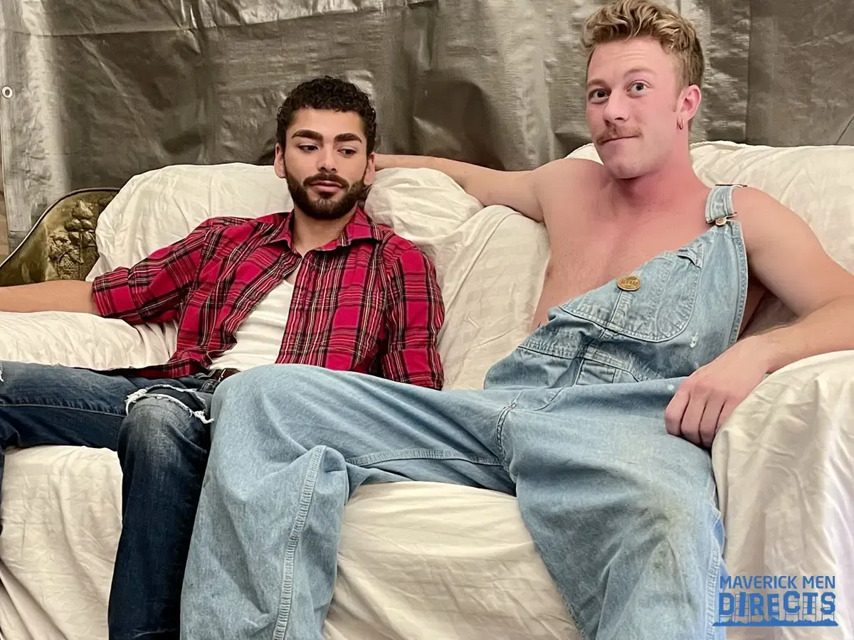 Oakley & Jasper Flip at Maverick Men Directs