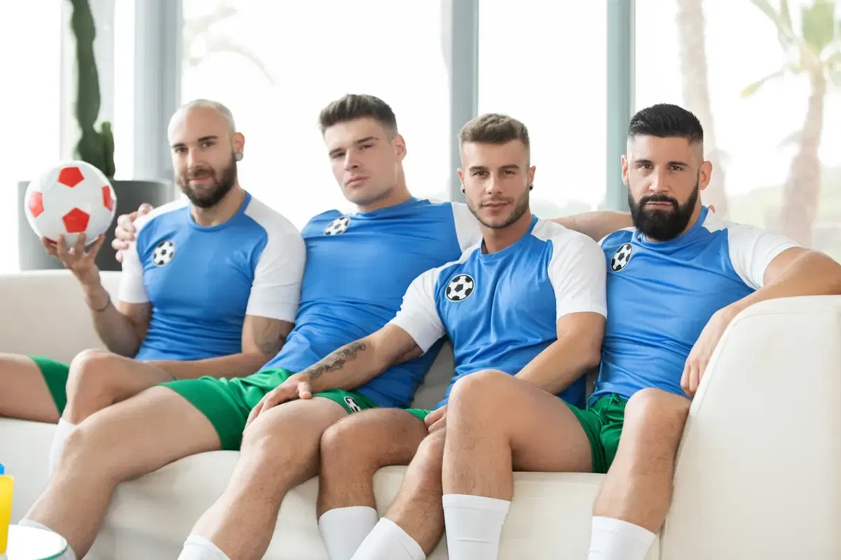 Sporty And Horny: Allen King & Malik Delgaty