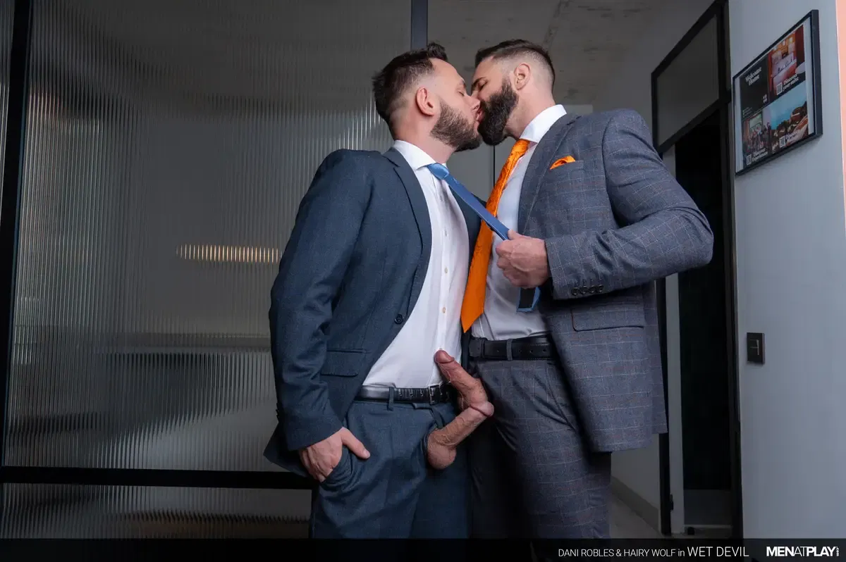 Wet Devil: Dani Robles & Hairy Wolf 4