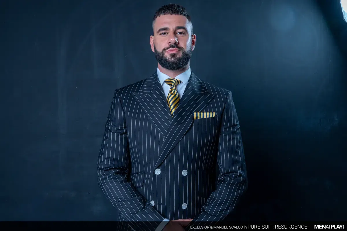 Excelsior Polishes Manuel Scalco's Shoes And Cock With His Tongue