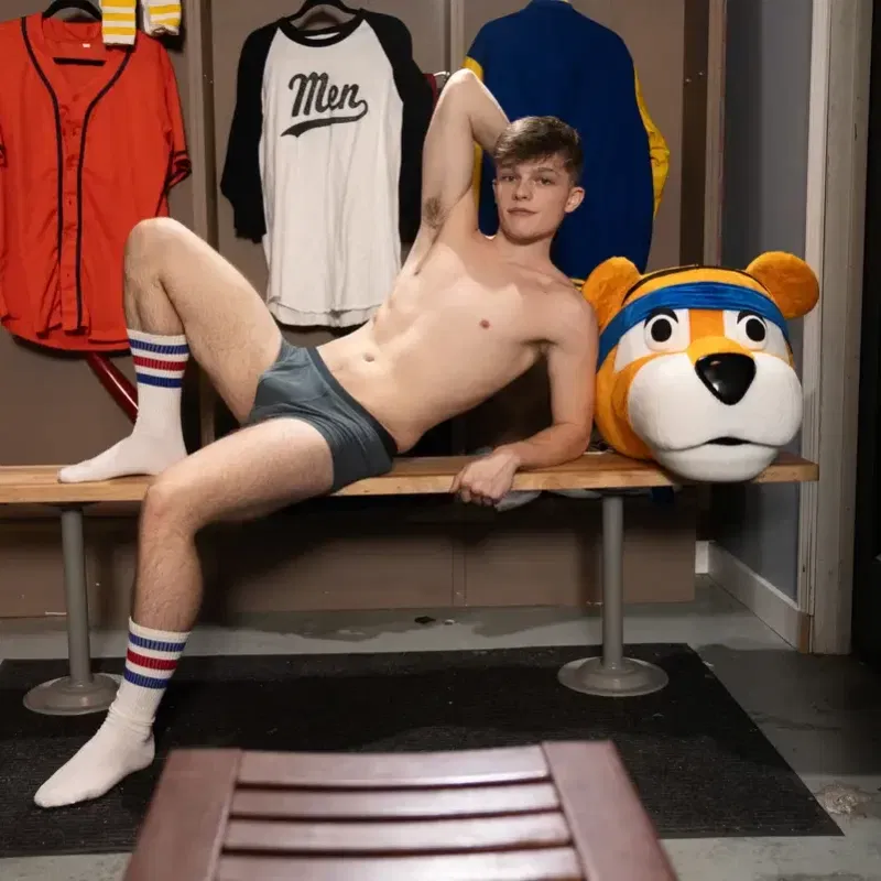 Fucked By The Mascot: Jake Preston & Shamu Azizam 1