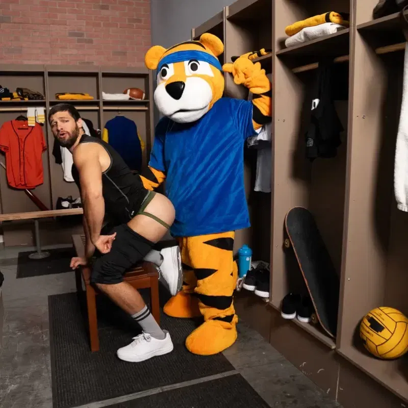 Fucked By The Mascot: Jake Preston & Shamu Azizam 8