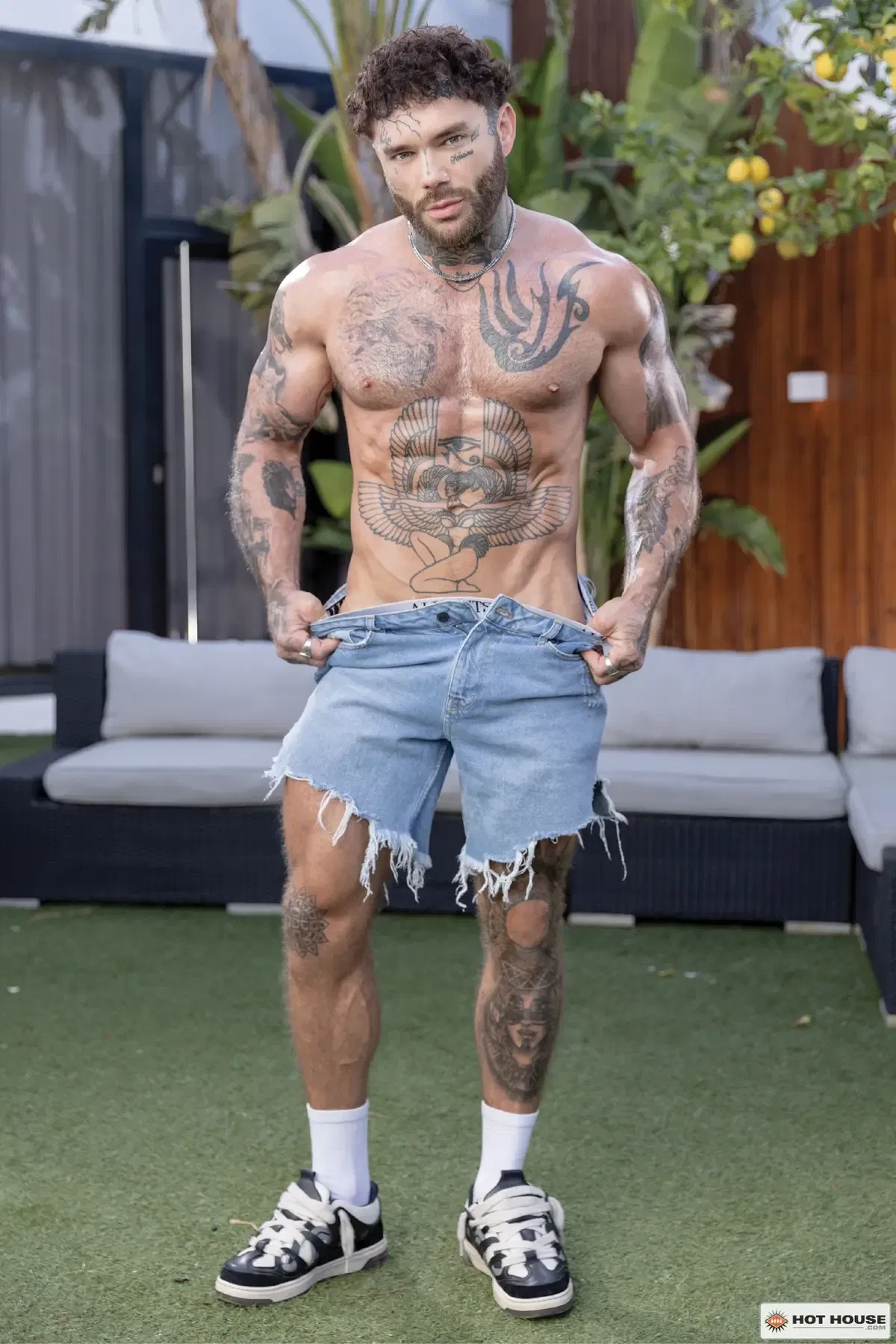 Benjamin King Takes Joel Hart 2