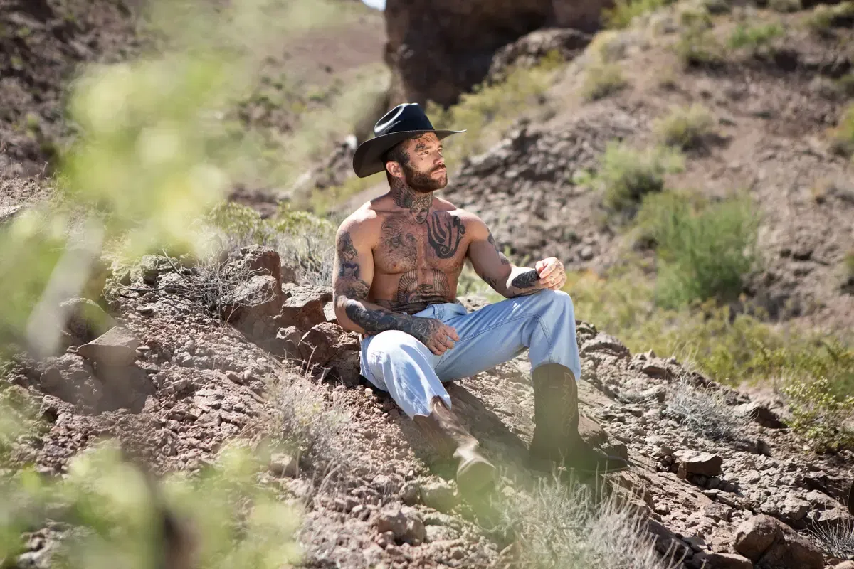 Giddy Up, Cowboy: Sage Roux & Joel Hart 3