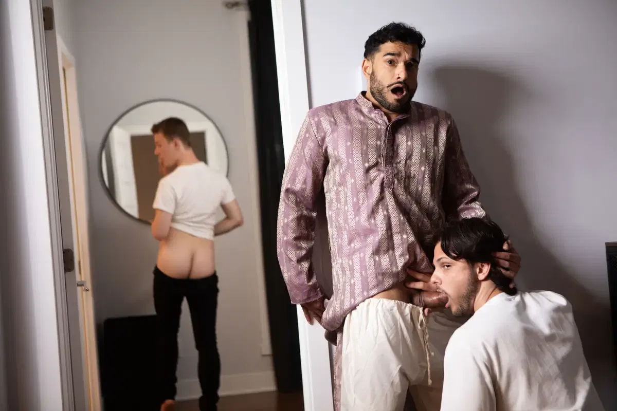Indian Hunk Wants My Ass: Benny Fox, Enzo Muller & Raj 5