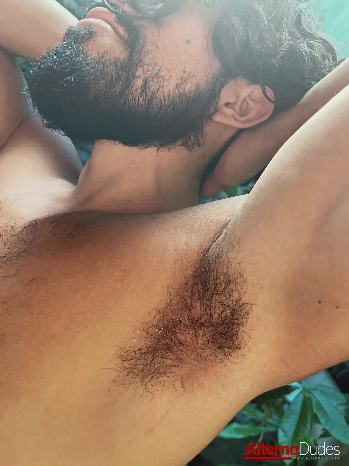 Enjoy Zeno Rey And His Hairy, Uncut Cock 1