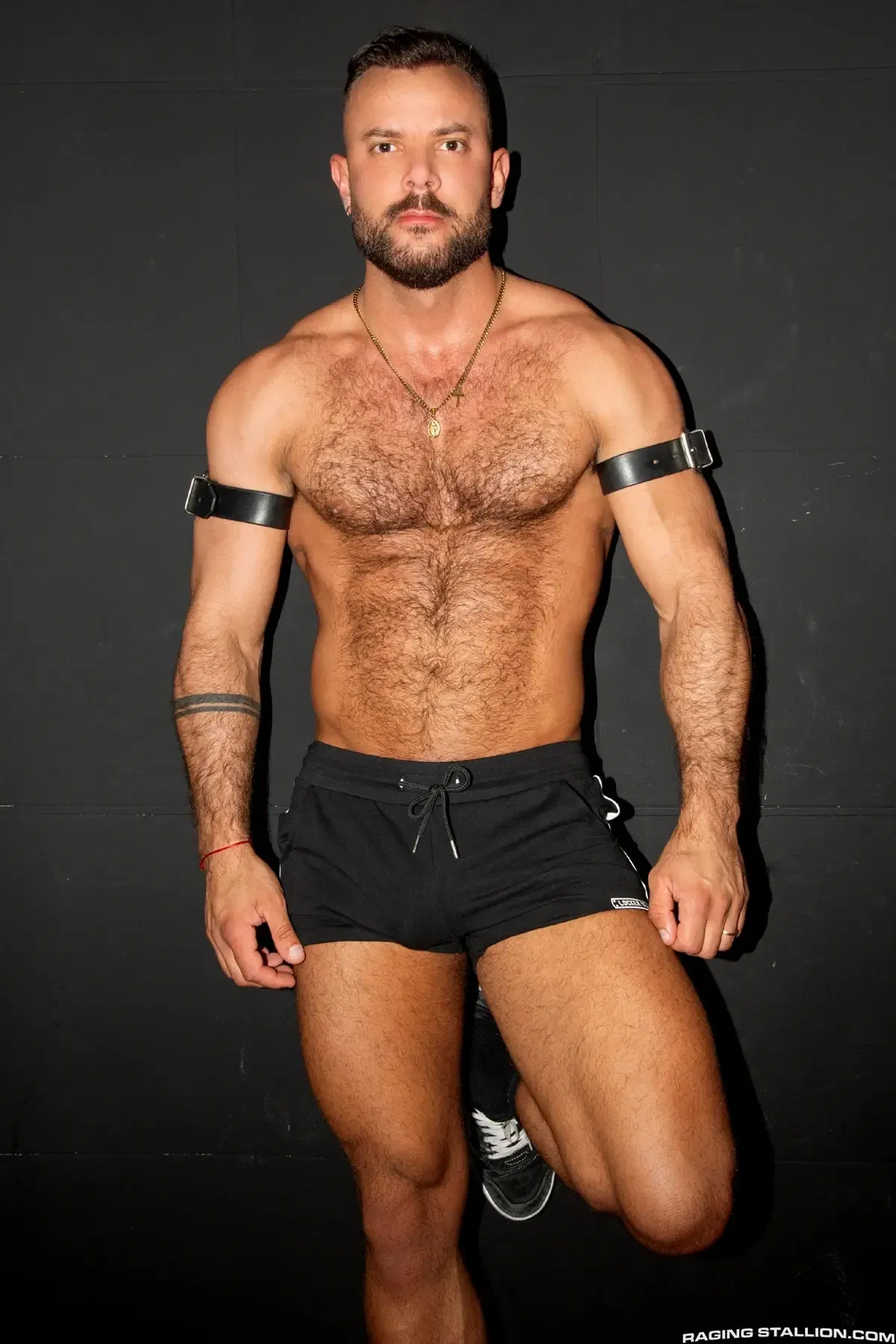 Sir Peter’s LIVE Show With John Thomas