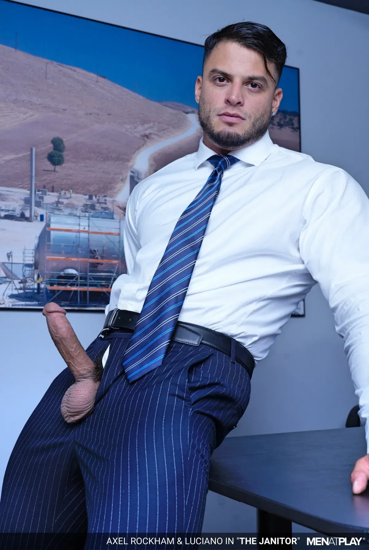 Businessman Axel Rockham Bangs Hot Janitor Luciano 5