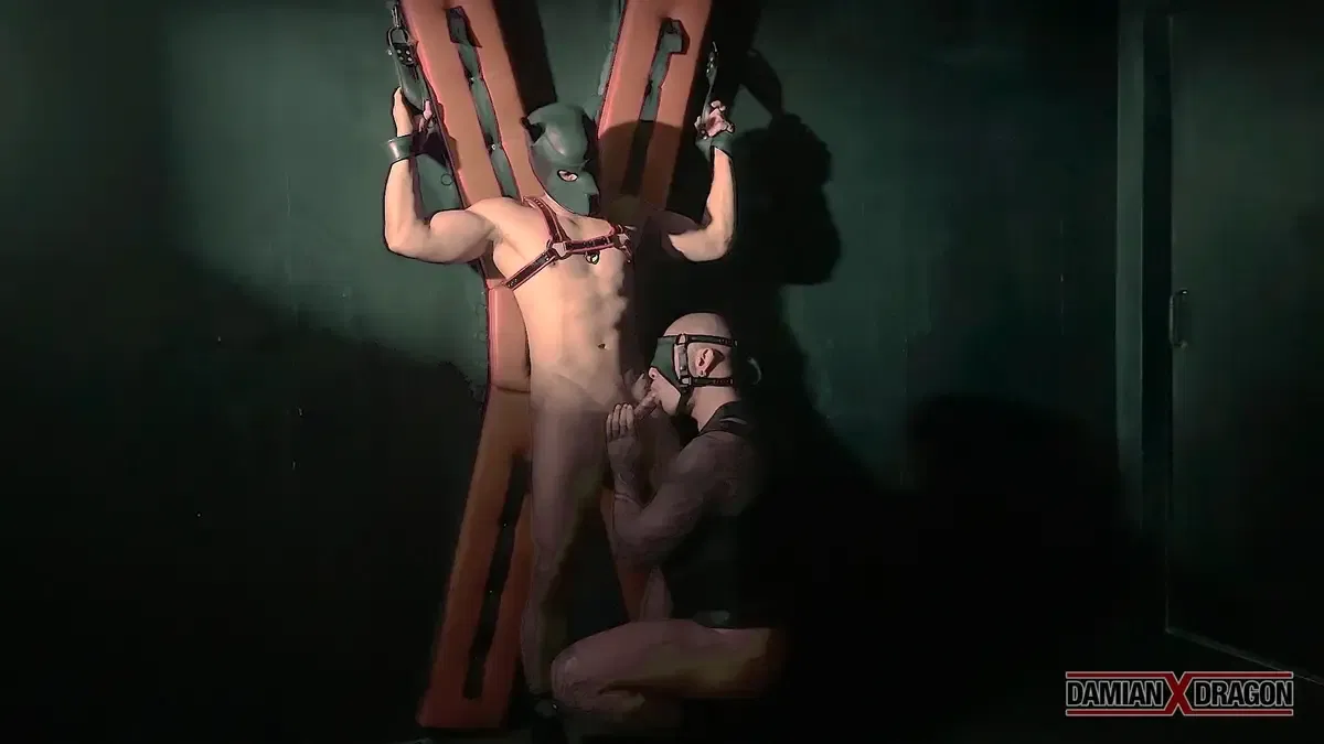 Damian Dragon Dominates A Submissive Top