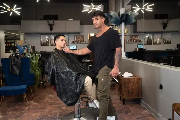 Kenzo Alvarez & Angel Santana In Horny For The Fresh Fade 3