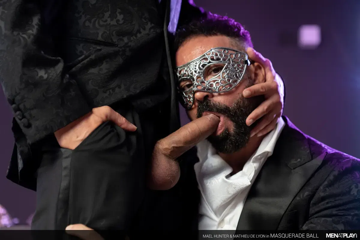 Mael Hunter & Mathieu De Lyon In Masquerade Ball 6