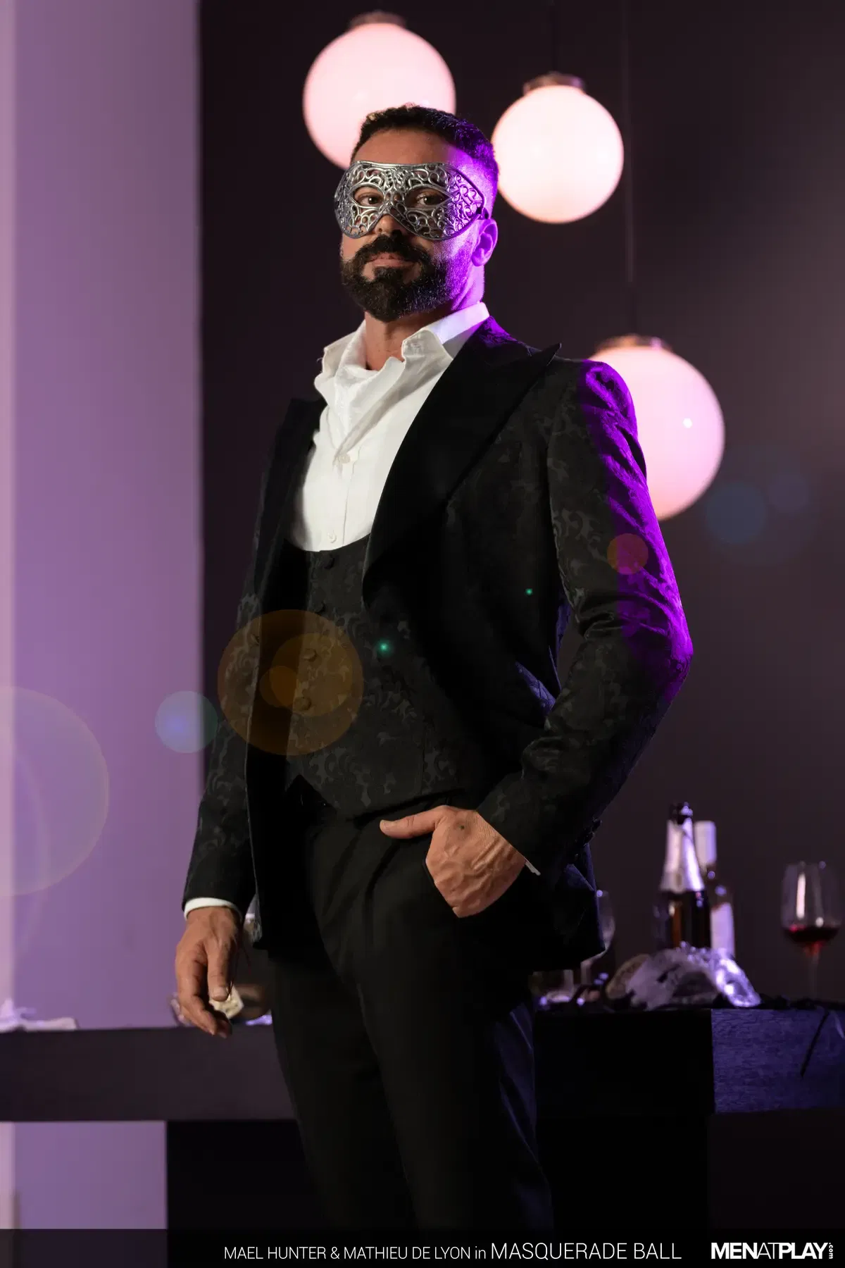 Mael Hunter & Mathieu De Lyon In Masquerade Ball