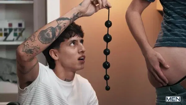 Big Beads for Brunch: Joey Mills & Angel Elias 5 Big Beads for Brunch: Joey Mills & Angel Elias 5