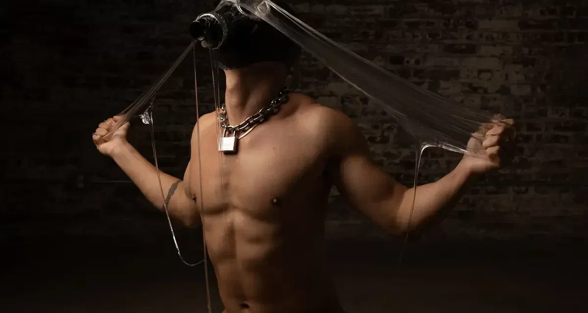 Caged Jock’s Military Fetish Solo 8