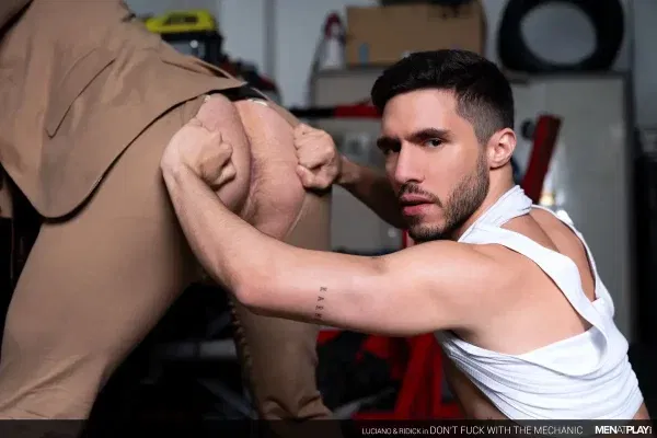 Mechanic Luciano Takes Car Of Ridick's… Car 7