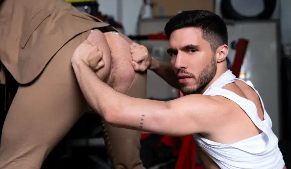 Mechanic Luciano Takes Car Of Ridick's… Car 7